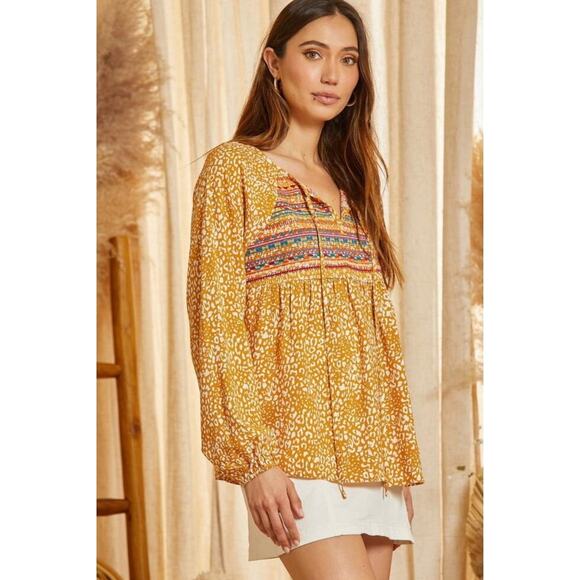 Savanna Jane Marigold Leopard Print Embroidered Long Sleeve Top Size Large - Picture 2 of 6